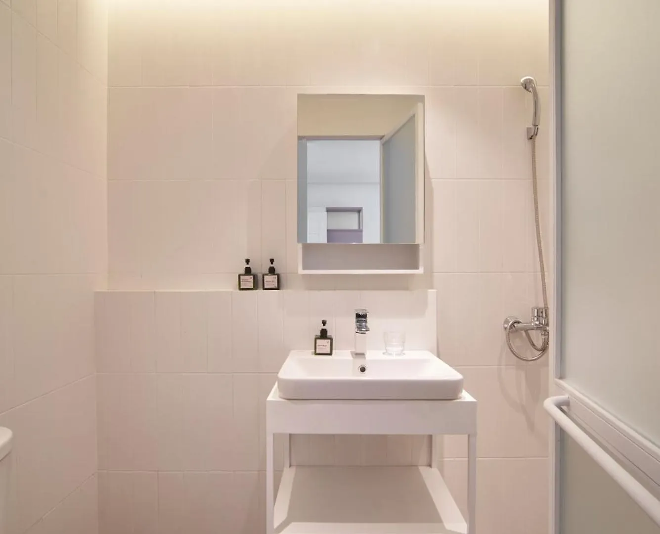 Hotel M Village Living Cao Thang Ho Chi Minh City