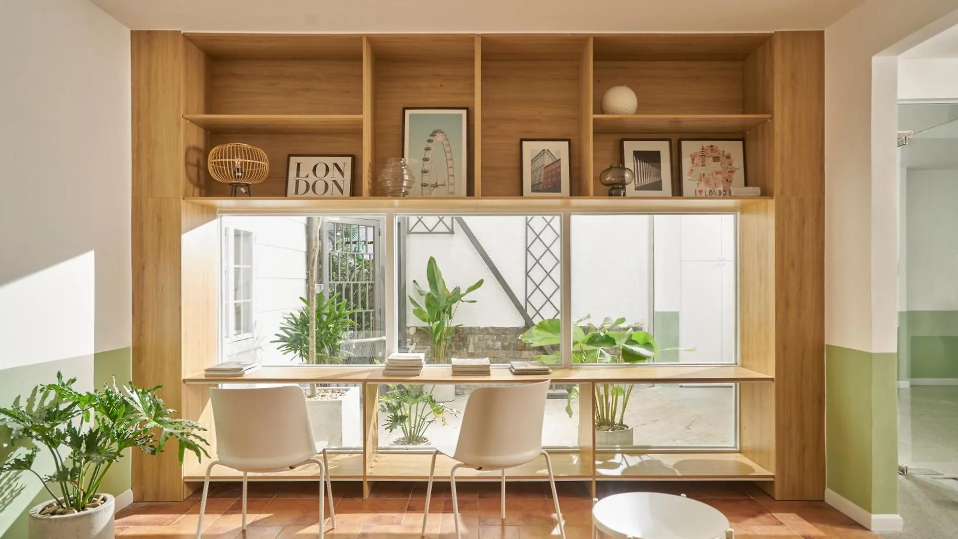 Hotel M Village Living Cao Thang Ho Chi Minh City